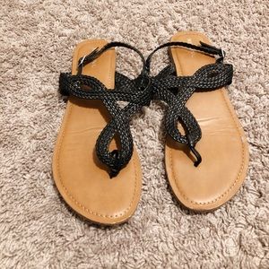 Strap on flat sandals